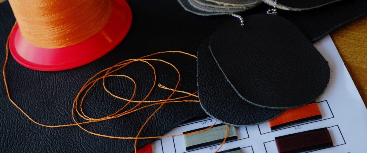 2022 Ram 1500_Custom Leather Orange HEMIO Logo_materials