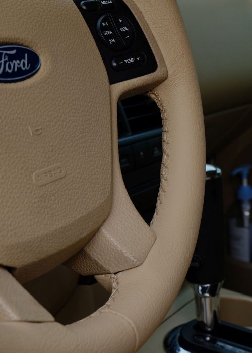 2007 Ford Explorer Sport Trac_Steering Wheel Wrap_01